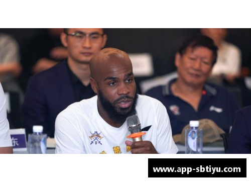 sb体育官网虎队主力罗伯特-高登连续两场砍下三双，表现抢眼